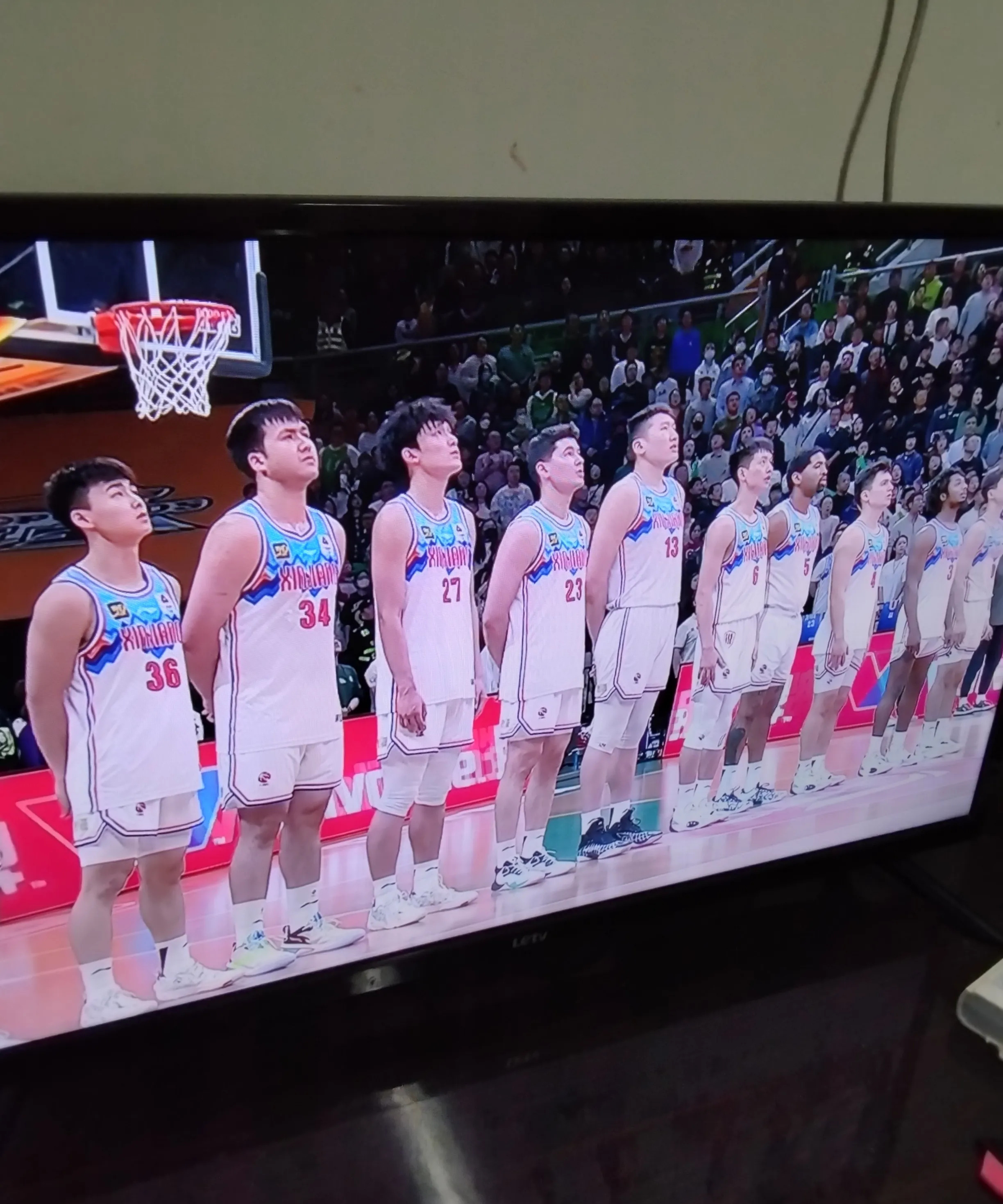 江苏男篮客场挑战同曦队，取得一场胜利 